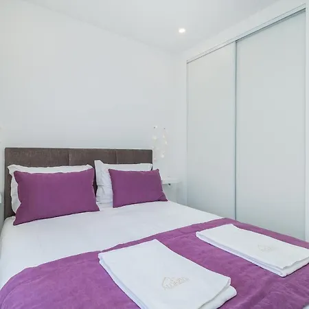 Algarve Golden Properties: Aquazul J Lagos
