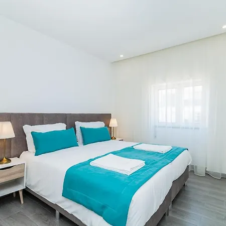 Algarve Golden Properties: Aquazul J Lagos